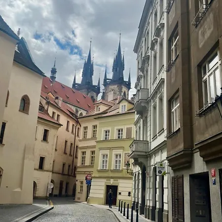 아파트 Tynska 프라하