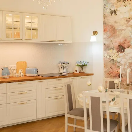 Tynska Apartman *